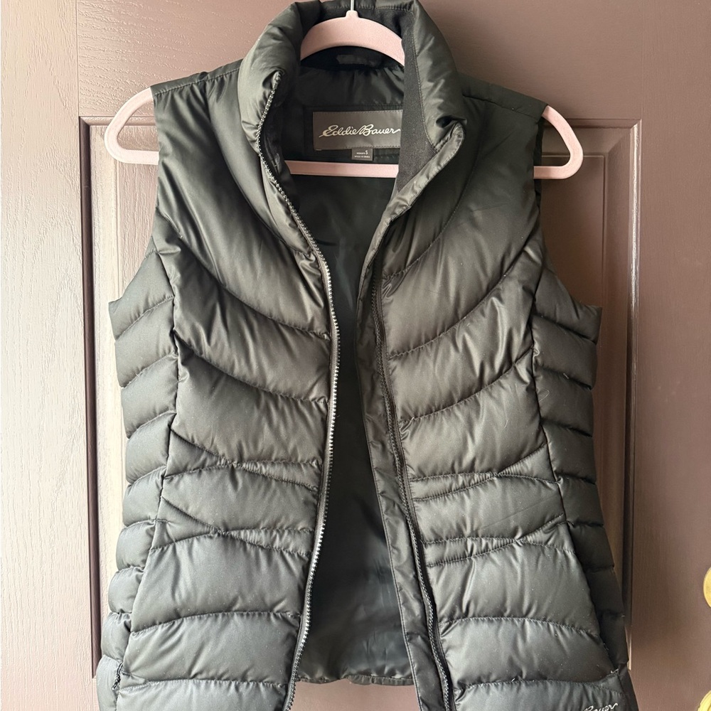 Eddie Bauer Women's Black Quilted Vest